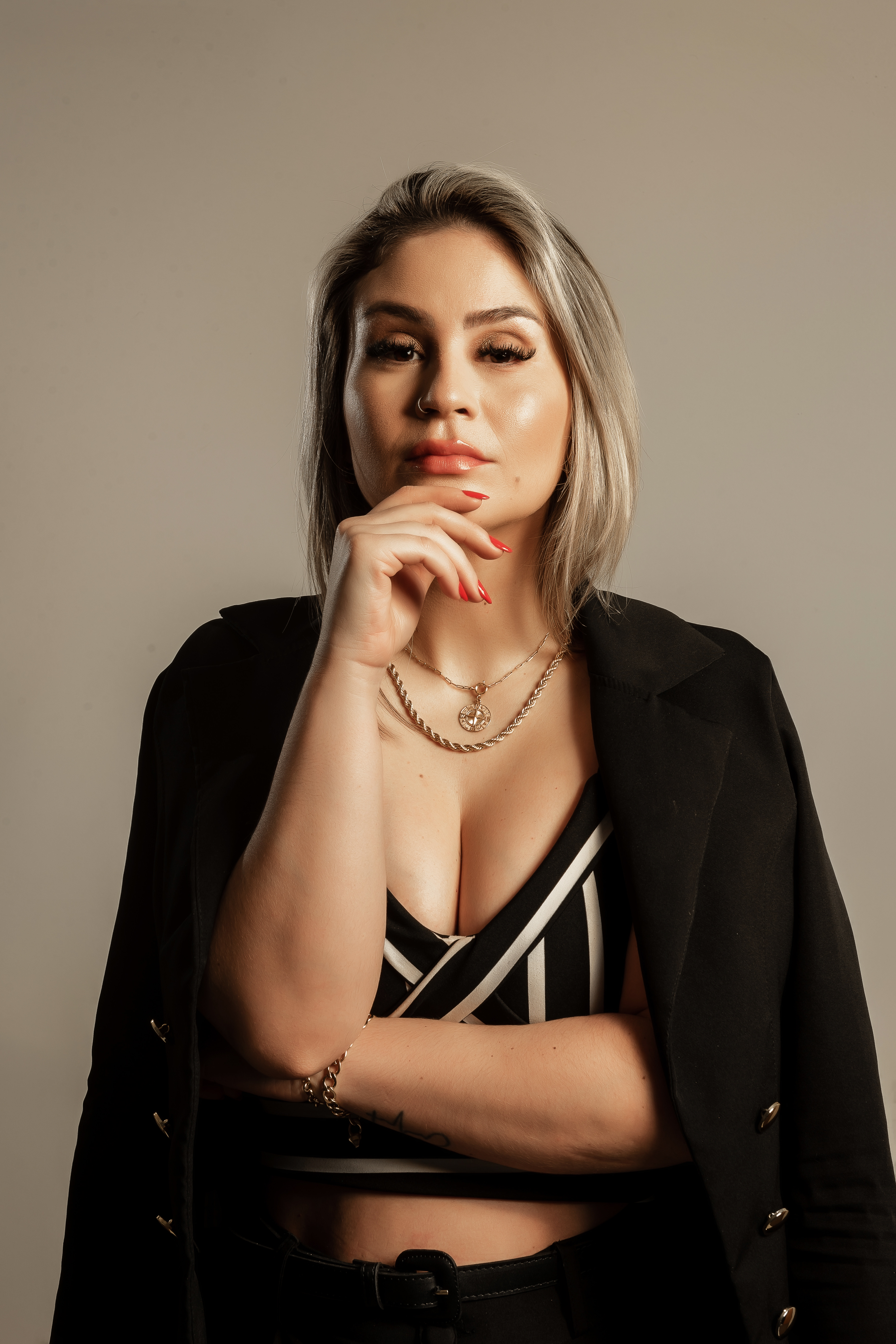 Luandra Lima em retrato profissional